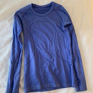 Lululemon long sleeved top